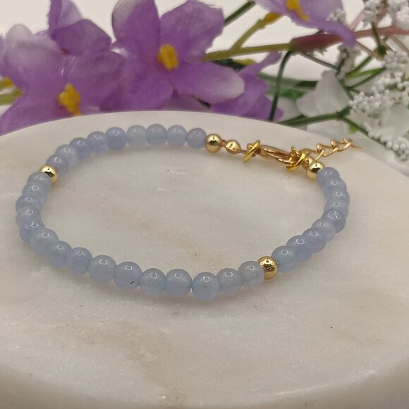 Minimalist Bracelet with Natural Aquamarine - Picture 6 of 12
